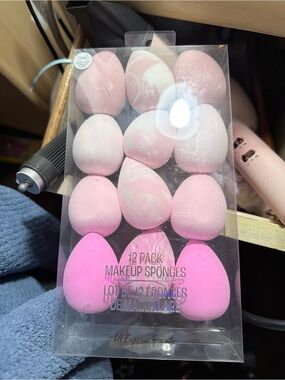 12-Pack Pink Makeup Sponges